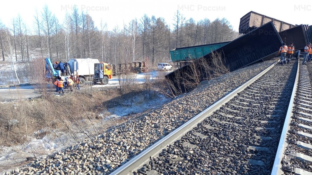 К месту схода вагонов в Сковородинском муниципальном округе следуют восстановительные поезда